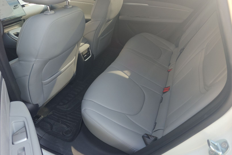 小鹏MONA M03 2024款 515 长续航中控内饰21