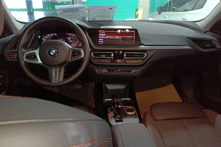 宝马2系(进口) 2023款 225i 四门轿跑车 M运动套装中控内饰12