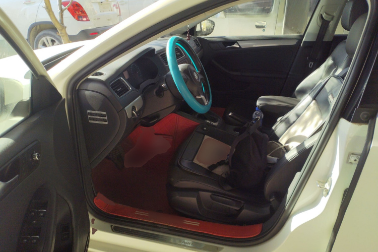 大众 速腾 2014款 1.6L 自动舒适型中控内饰20