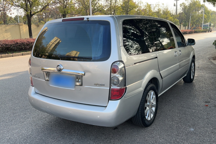 别克GL8 2014款 2.4L 经典版车身外观6004