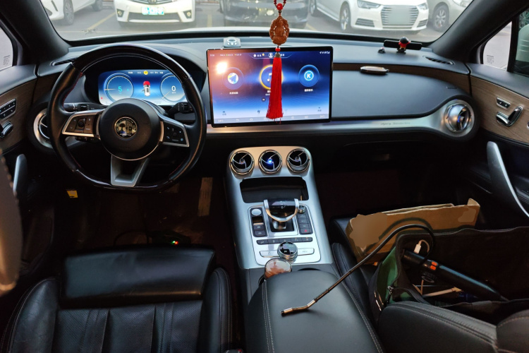 腾势X 2020款 PHEV旗舰版中控内饰12