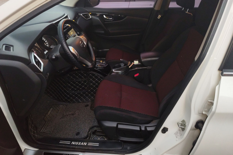 日产 逍客 2016款 2.0L CVT精英版局部细节19