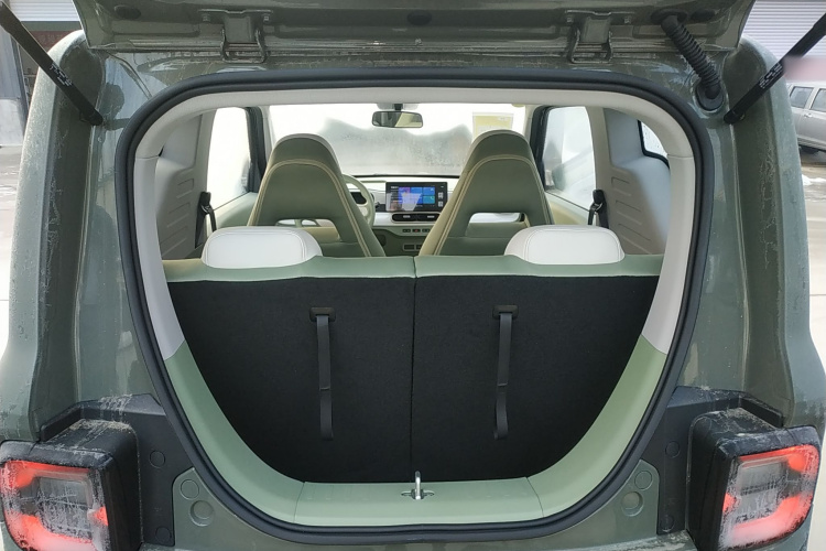 吉利银河 2025款 210km 熊猫骑士机舱底盘23