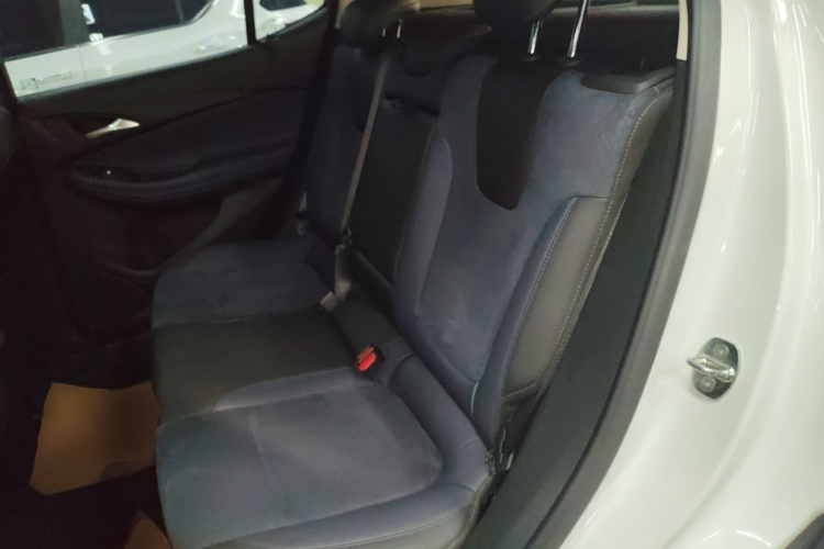 别克 昂科拉GX 2020款 20T CVT两驱豪华型中控内饰21