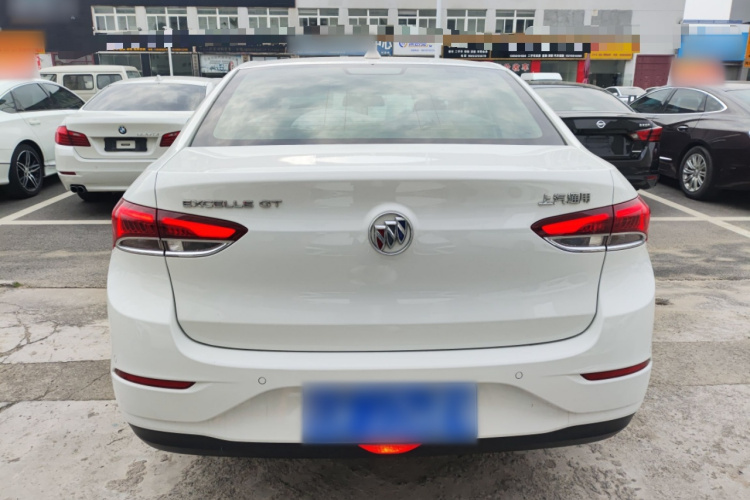 别克 英朗 2021款 改款 典范 1.5L 自动精英型车身外观6