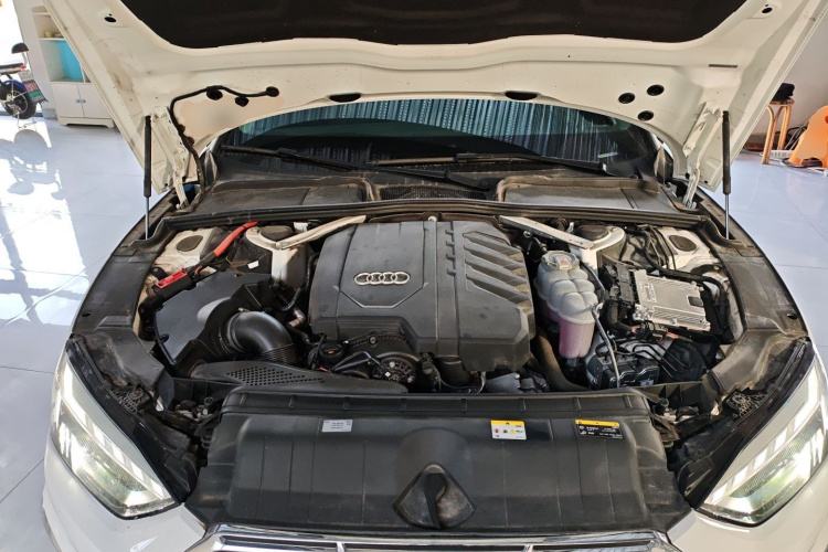 奥迪A5 2023款 Sportback 40 TFSI 时尚动感型机舱底盘24