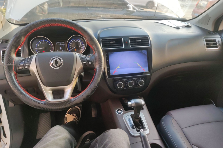 东风风行 景逸X3 2017款 1.6L CVT豪华型中控内饰7002