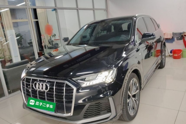 奥迪Q7 2020款 55 TFSI quattro S line运动型车身外观6001