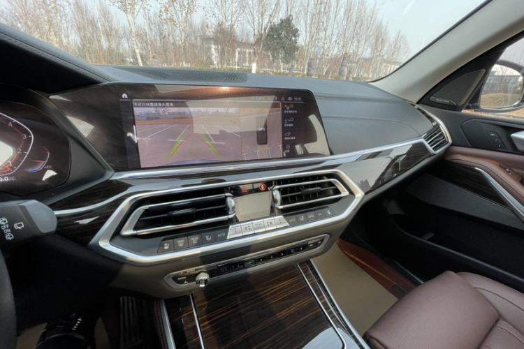 宝马X5(进口) 2019款 xDrive40i 尊享型 M运动套装中控内饰7006