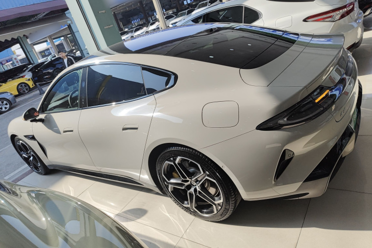 小米汽车 小米SU7 2024款 四驱超长续航高阶智驾Max版车身外观4