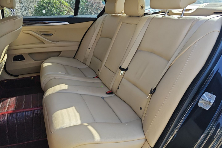 宝马5系 2013款 525Li 豪华型中控内饰21