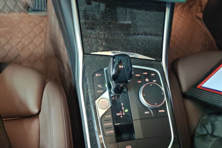 宝马3系 2021款 325Li M运动套装局部细节18