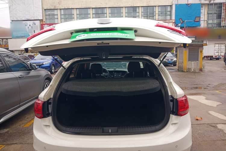 菲亚特 致悦 2014款 1.4T 自动运动版机舱底盘23