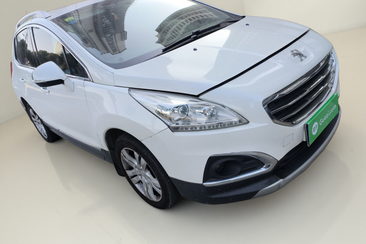 标致3008 2015款 2.0L 自动潮流版车身外观3