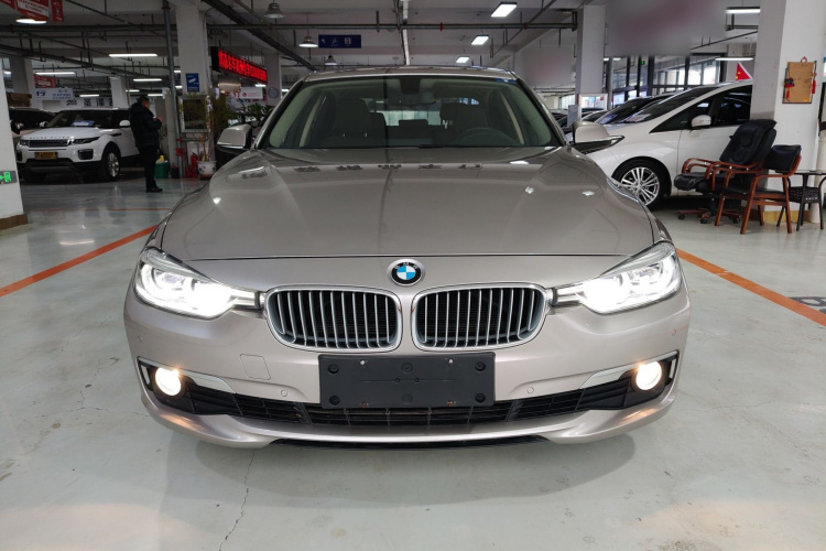 宝马3系 2019款 320Li 时尚型车身外观6001