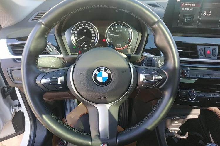 宝马X1 2022款 sDrive25Li 领先型局部细节13