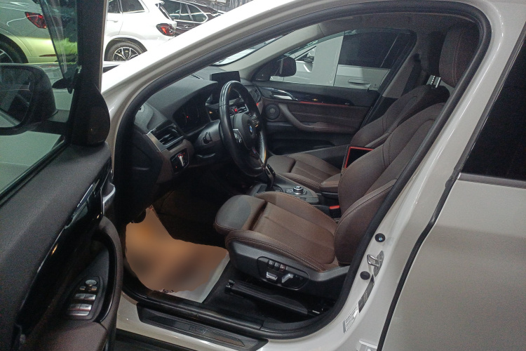 宝马X1 2021款 sDrive25Li 领先型中控内饰7003