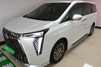 广汽传祺 传祺M8 2023款 宗师系列 双擎 至尊版