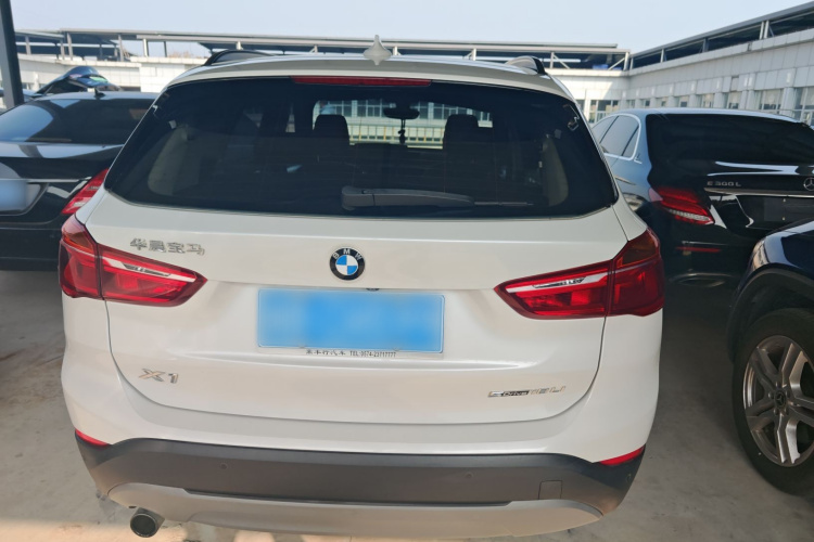 宝马X1 2019款 sDrive18Li 时尚型车身外观6