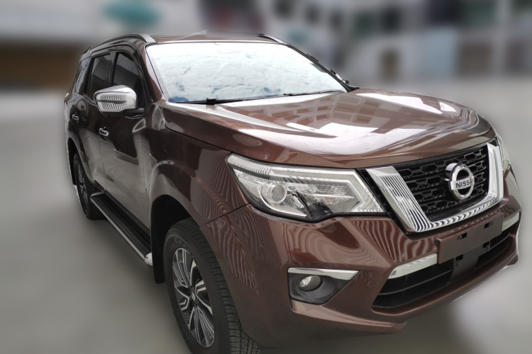 日产 途达 2018款 2.5L 自动两驱智享版车身外观3