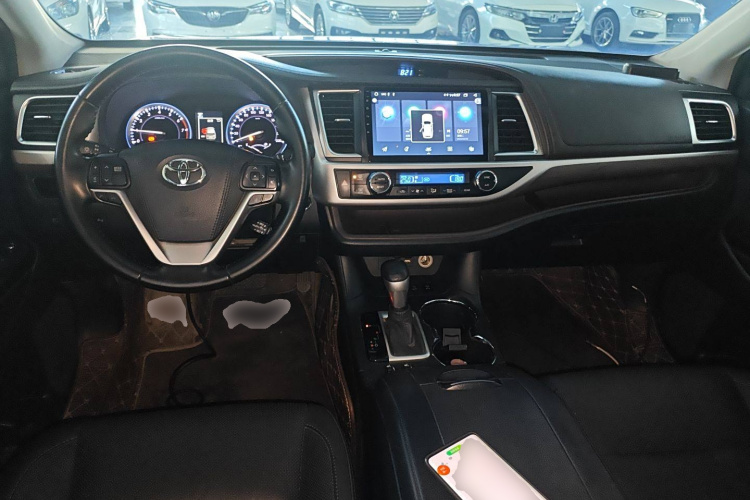 丰田 汉兰达 2021款 2.0T 四驱尊贵版 7座中控内饰12