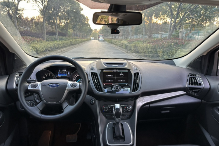 福特 翼虎 2015款 1.5L GTDi 四驱精英型中控内饰7009