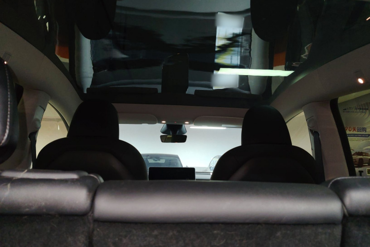 特斯拉 Model Y 2024款 后轮驱动版局部细节22