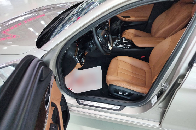 宝马5系 2018款 528Li 上市特别版中控内饰7003