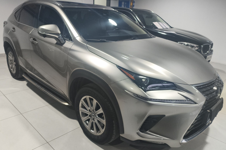 雷克萨斯NX 2020款 300h 前驱 锋尚版 国VI车身外观3