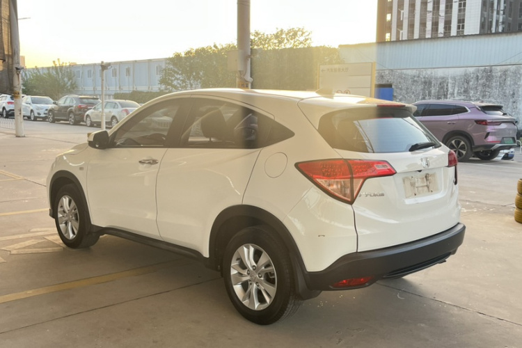 本田 缤智 2017款 1.5L CVT两驱舒适型车身外观6002