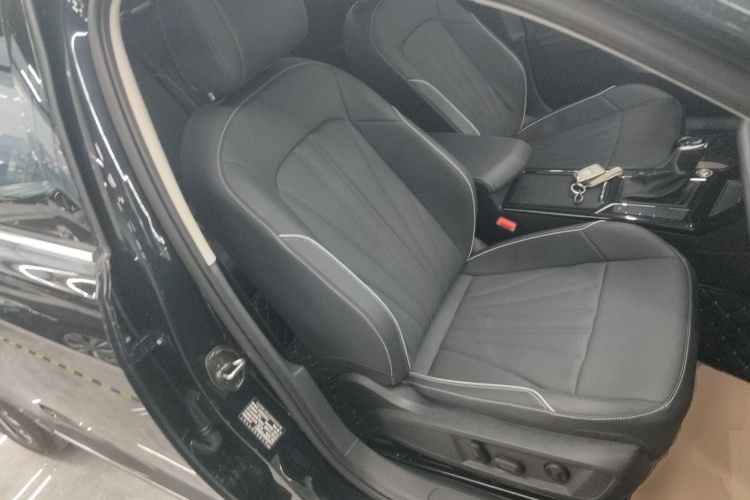 大众 帕萨特 2024款 380TSI 精英版局部细节41