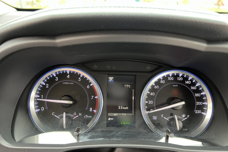 丰田 汉兰达 2020款 2.0T 四驱百万纪念版 7座局部细节14