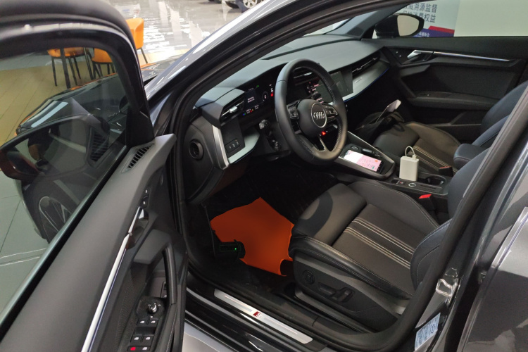 奥迪A3 2024款 Sportback 35 TFSI 时尚运动型中控内饰20