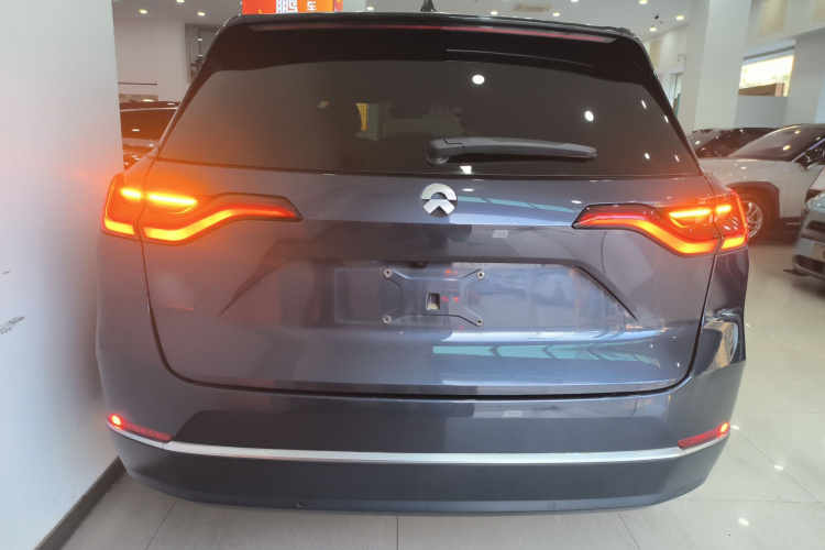 蔚来ES8 2020款 580KM 签名版 六座版车身外观6