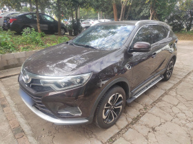 东南DX7 2018款 Prime 1.5T 手动智联星空版 国V