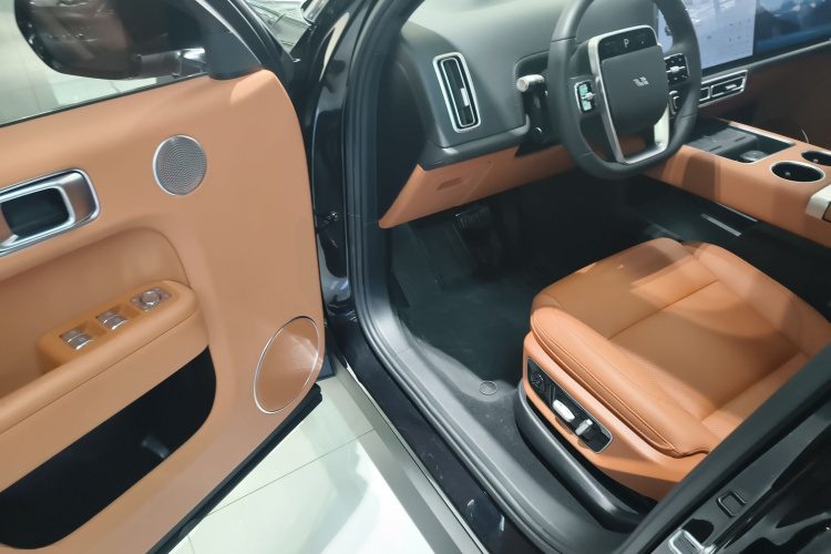 理想汽车 理想L7 2024款 MAX中控内饰20