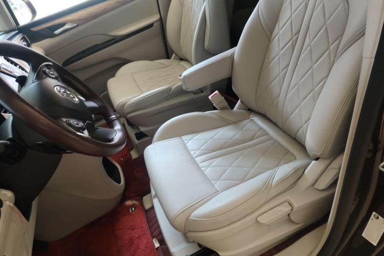 别克GL8 2018款 ES 28T 舒适型 国VI中控内饰19