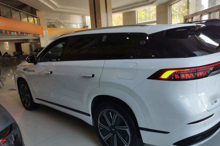 奇瑞 风云T10 2024款 210 奢享版车身外观6003