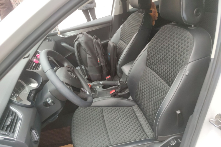 斯柯达 明锐 2019款 旅行车 TSI280 DSG豪华版 国VI中控内饰19