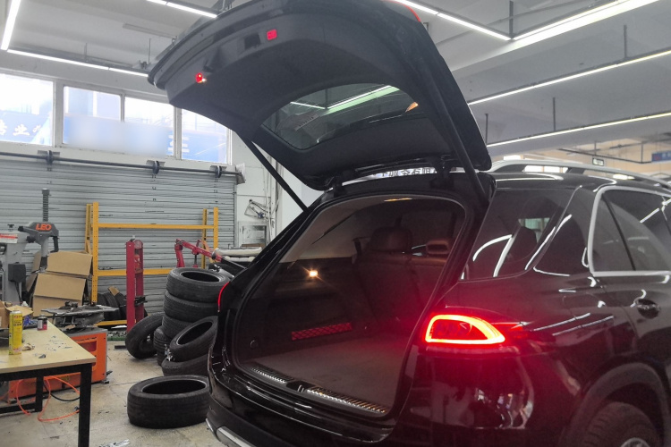 奔驰GLE 2020款 GLE 350 4MATIC 动感型局部细节23