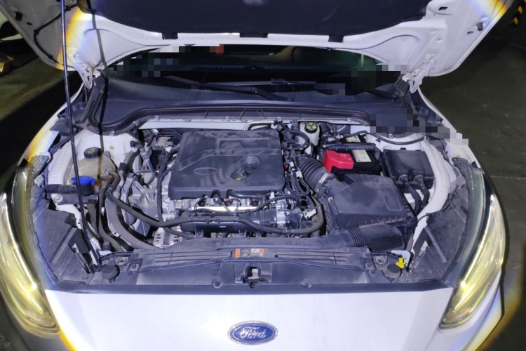 福特 福克斯 2021款 两厢 EcoBoost 180 自动锋潮型局部细节24