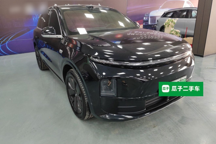 理想汽车 理想L6 2025款 Pro 智能焕新版车身外观3