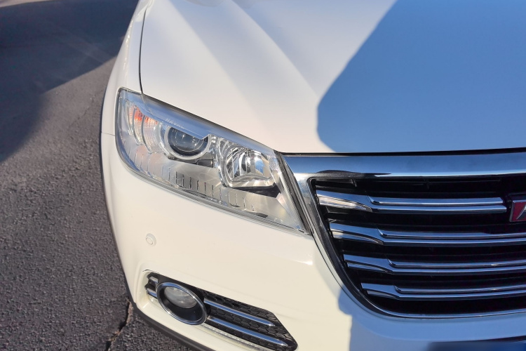 哈弗H6 2015款 改款 运动版 1.5T 手动两驱精英型车身外观6002