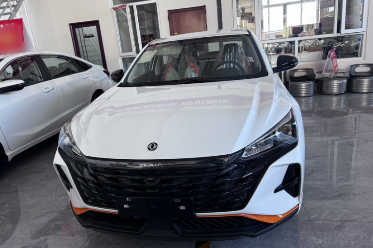 东风风神 奕炫 2025款 1.5L 荣耀版车身外观6001