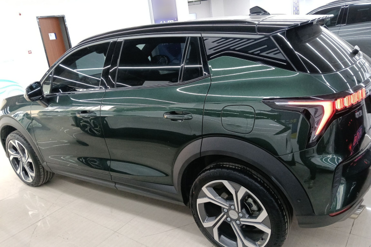 领克06 2023款 Remix 1.5T Hero车身外观4