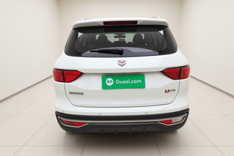 中国重汽VGV VGV U70 2020款 1.5T 手动精英天窗版 5座车身外观6