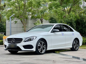 奔驰C级 2017款 改款 C 200 运动版