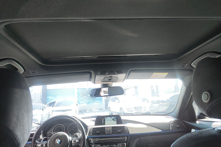 宝马3系 2018款 320i M运动套装中控内饰22