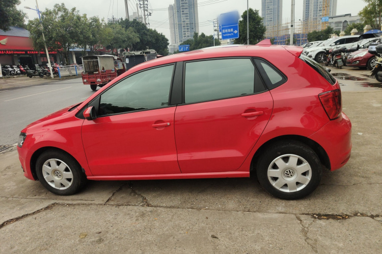 大众 Polo 2016款 1.4L 手动风尚型车身外观4