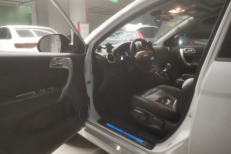 哈弗H6 2015款 升级版 1.5T 手动两驱精英型中控内饰20